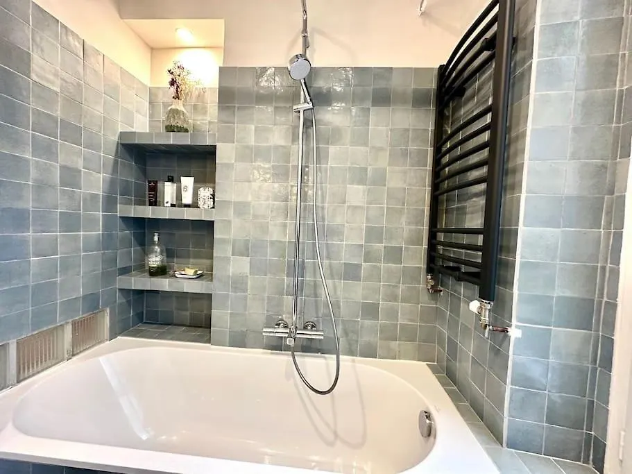 Cosy Chic Family Flat In Paris Apartamento França
